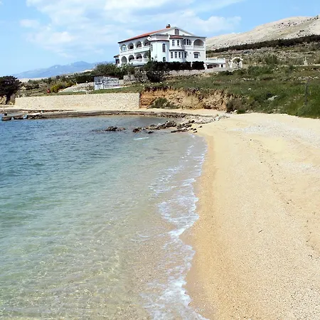 Πανσιόν By The Sea Pag - 3298 2*
